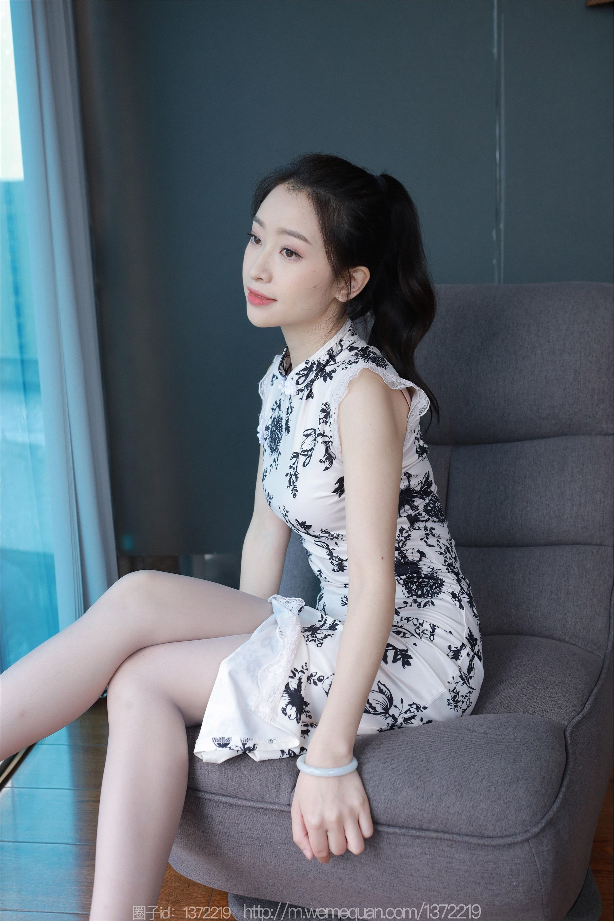 IESS异思趣向  2023.04.25 丝享家 1432 小婕《灰斯旗袍》